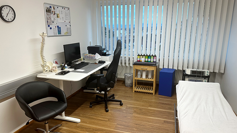 Therapieraum bei PhysioBerger Therapieraum bei PhysioBerger